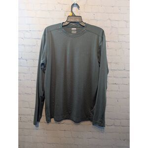 Columbia long sleeve layering silky shirt medium